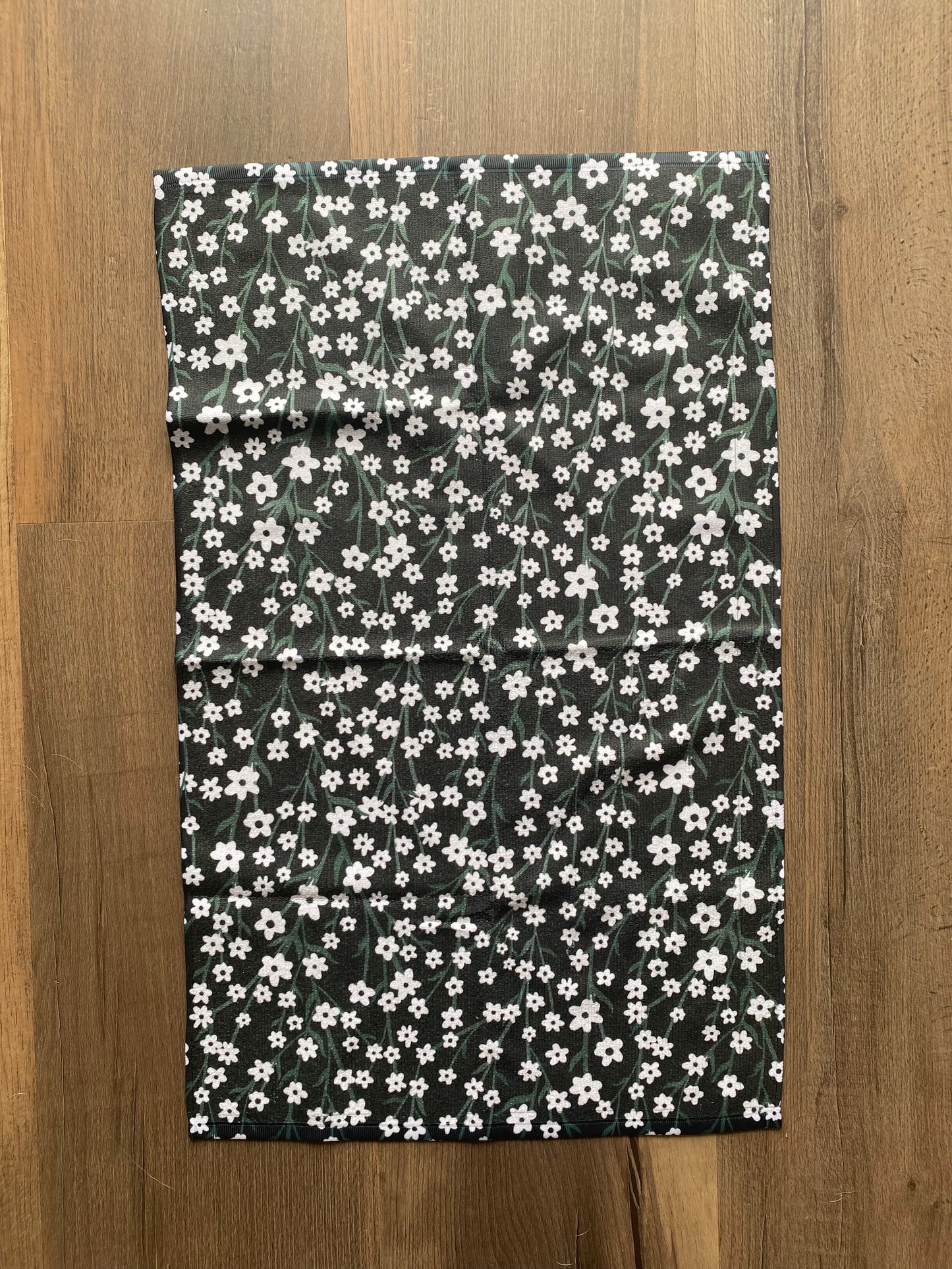 Growing Daisies Hand Towel