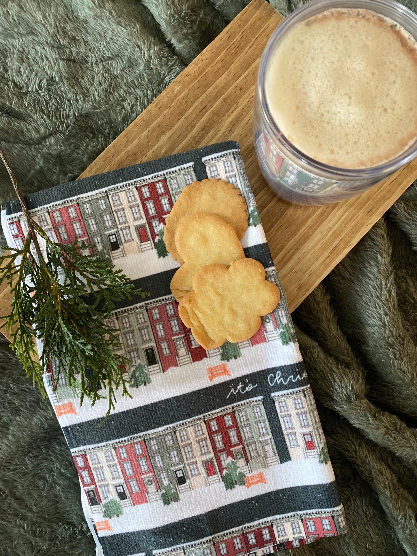 Christmas Time in the City Towel
